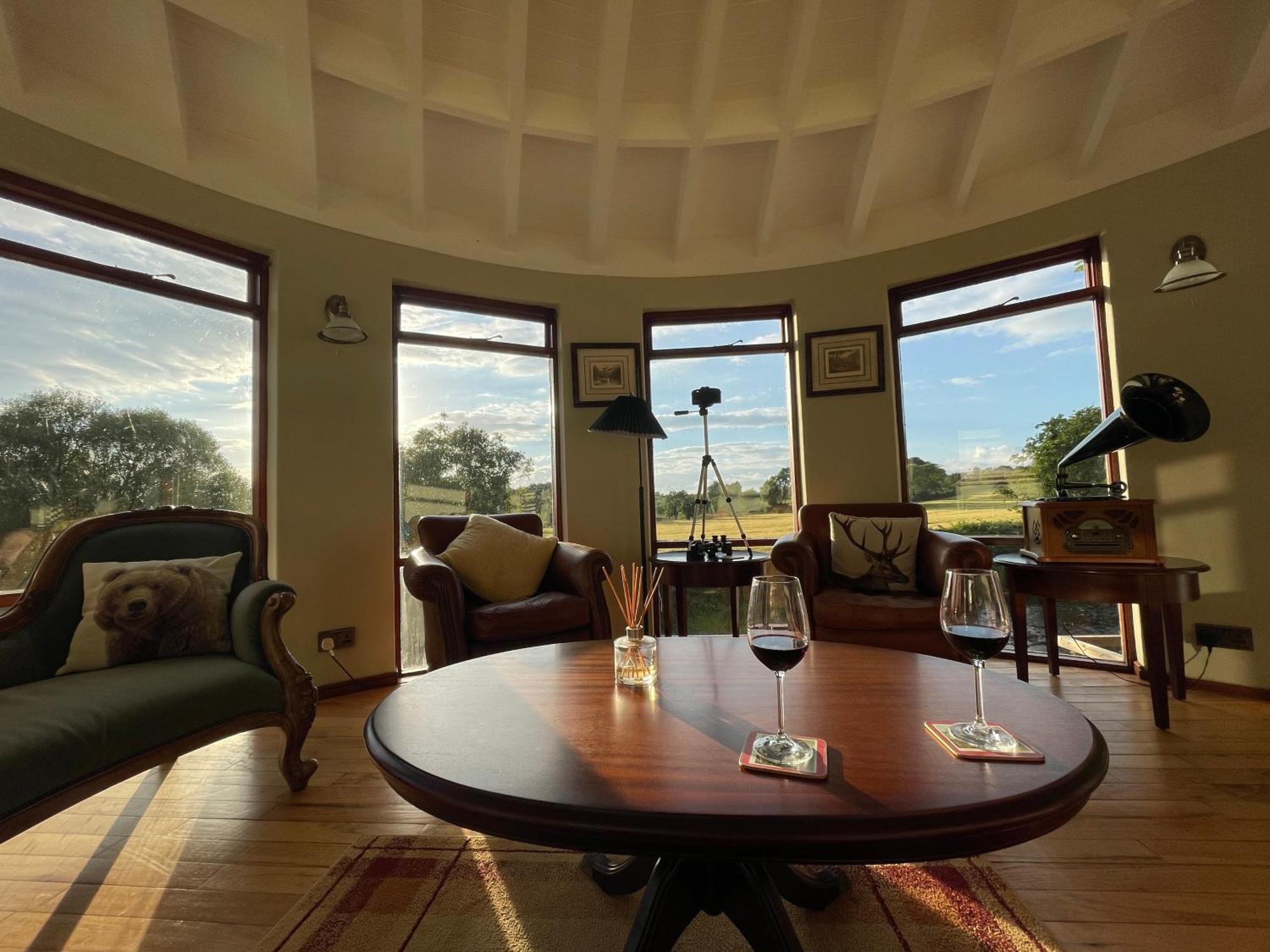 Luxury Accommodation In County Antrim With Riverside Hot Tub Kells Exterior foto